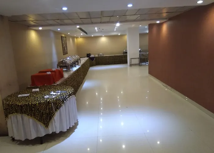 Hotel Rajshree & Spa